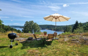 Amazing Home In Munkedal With House Sea View Munkedal